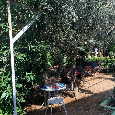 Готель Le Jardin D Ines Esperaza Екстер'єр фото